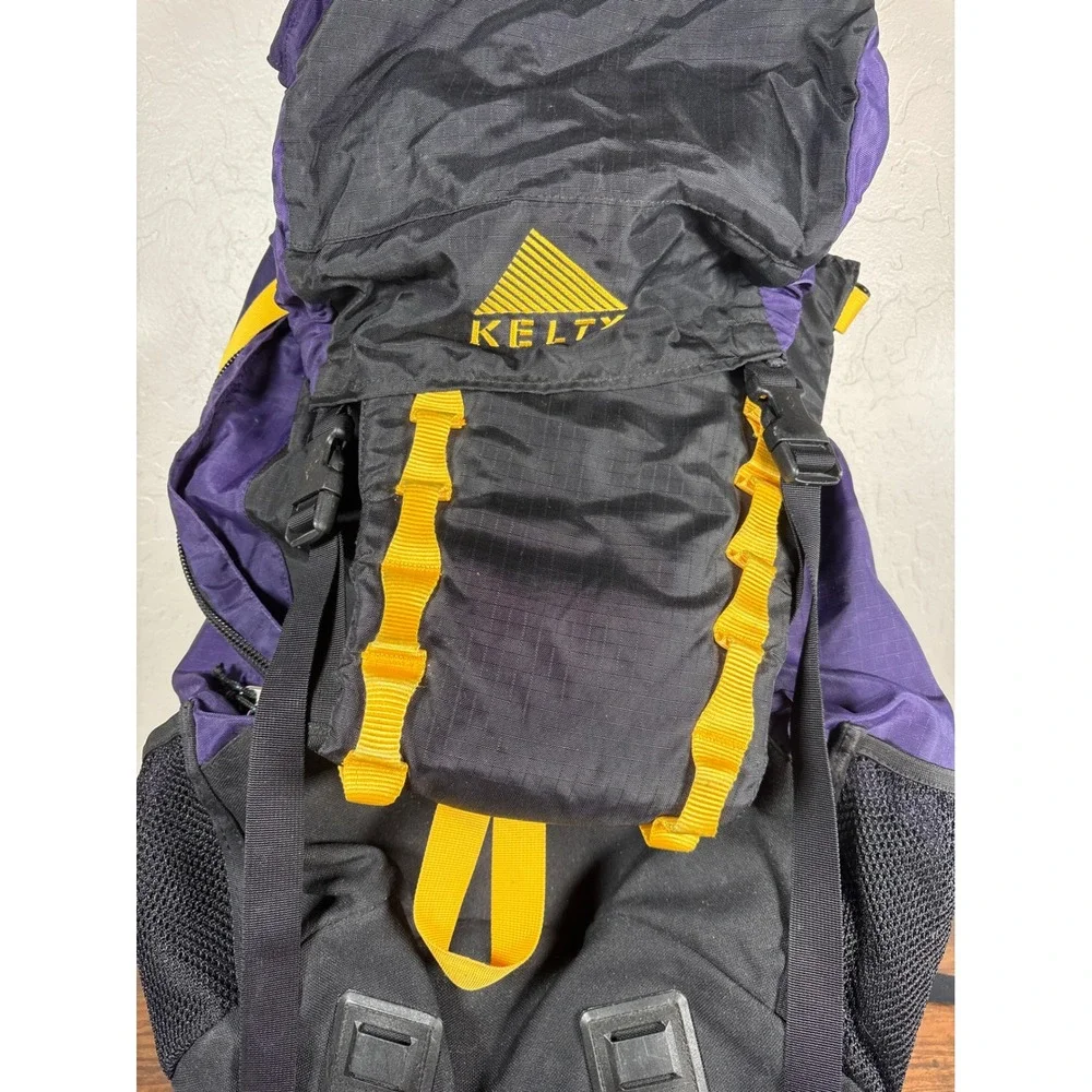 Vintage‎ Kelty Tornado Internal Frame Backpack Purple Black Yellow Hiking Pack